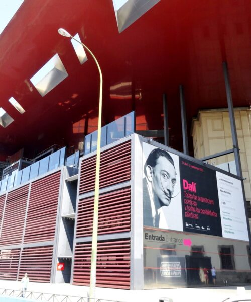 Cambio de divisas Atocha: currency en el centro de Madrid